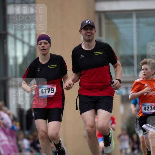 12.06.2026 - Holstenköstenlauf Michael Strokosch http://msf.ph/oto/9748951 12.06.2026 17:58:22 Laufen 4779, 4234 meine-sportfotos.de