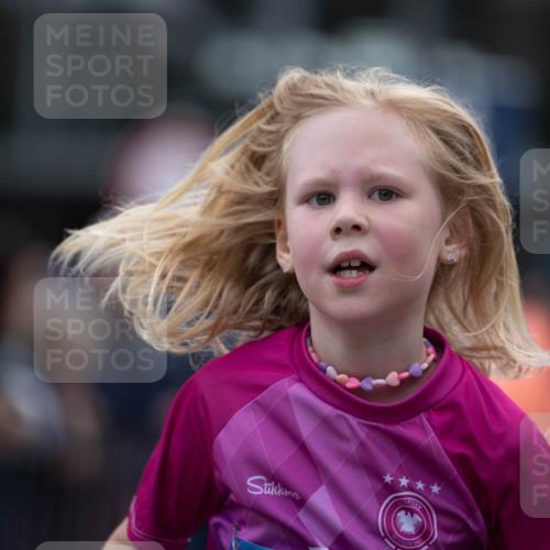 12.06.2026 - Holstenköstenlauf Michael Strokosch http://msf.ph/oto/9748992 12.06.2026 18:05:05 Laufen  meine-sportfotos.de