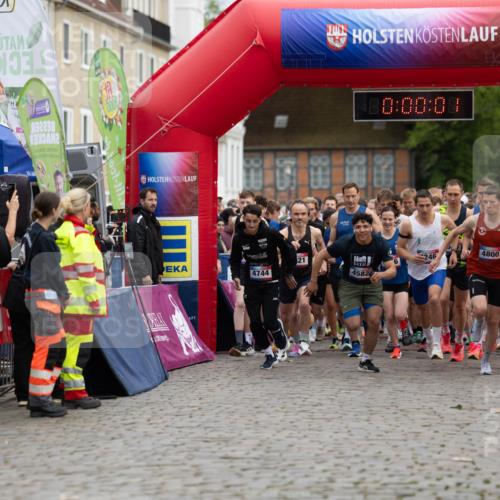 12.06.2026 - Holstenköstenlauf Michael Strokosch http://msf.ph/oto/9749004 12.06.2026 19:00:04 Laufen 4744, 4582, 1906, 246, 4800, 3520, 6 meine-sportfotos.de