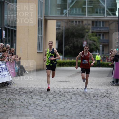 12.06.2026 - Holstenköstenlauf Michael Strokosch http://msf.ph/oto/9749017 12.06.2026 19:31:54 Laufen 4800 meine-sportfotos.de