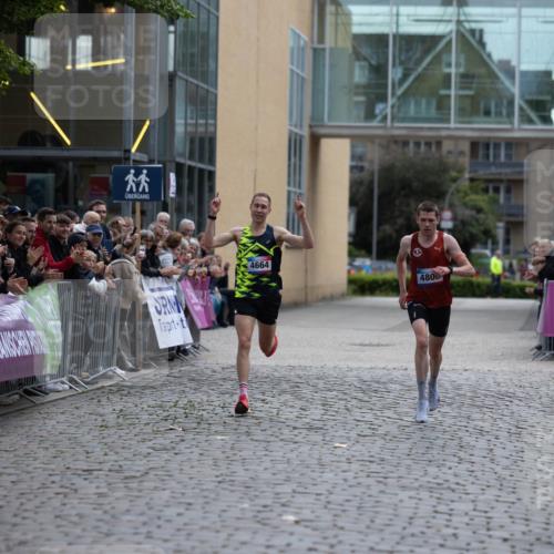 12.06.2026 - Holstenköstenlauf Michael Strokosch http://msf.ph/oto/9749021 12.06.2026 19:31:55 Laufen 4664, 4800 meine-sportfotos.de