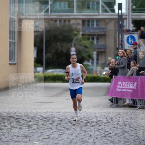 12.06.2026 - Holstenköstenlauf Michael Strokosch http://msf.ph/oto/9749038 12.06.2026 19:33:17 Laufen 7, 3246 meine-sportfotos.de