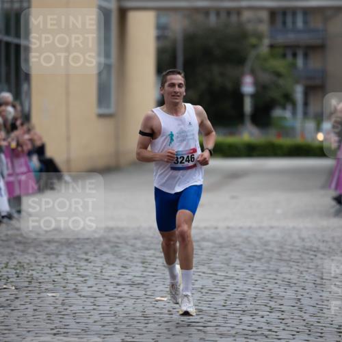 12.06.2026 - Holstenköstenlauf Michael Strokosch http://msf.ph/oto/9749044 12.06.2026 19:33:19 Laufen 3246 meine-sportfotos.de