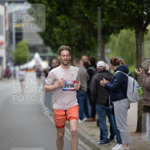 12.06.2026 - Holstenköstenlauf Michael Strokosch http://msf.ph/oto/9749058 12.06.2026 19:35:23 Laufen 3096 meine-sportfotos.de