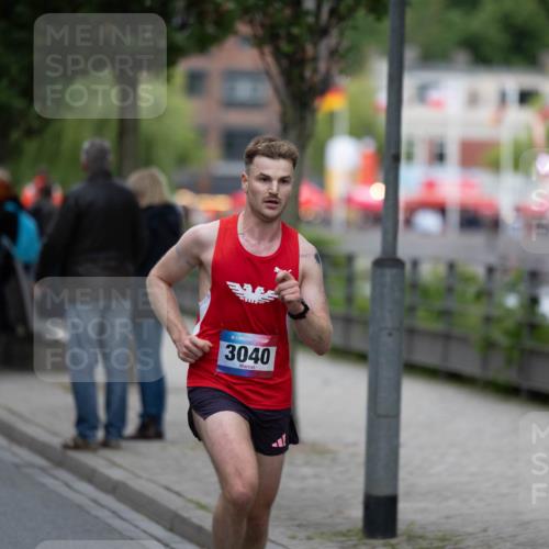 12.06.2026 - Holstenköstenlauf Michael Strokosch http://msf.ph/oto/9749075 12.06.2026 19:36:08 Laufen 3040 meine-sportfotos.de