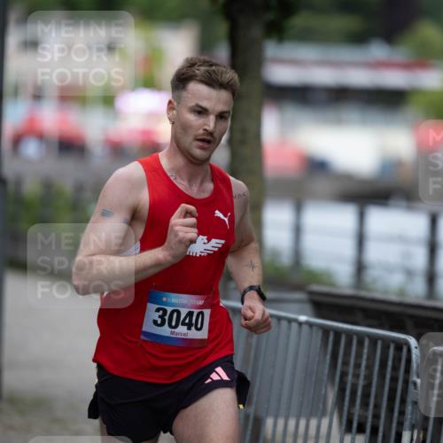 12.06.2026 - Holstenköstenlauf Michael Strokosch http://msf.ph/oto/9749079 12.06.2026 19:36:09 Laufen 36, 3040 meine-sportfotos.de