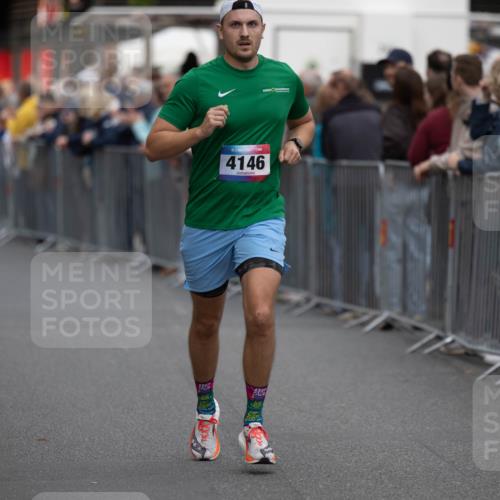 12.06.2026 - Holstenköstenlauf Michael Strokosch http://msf.ph/oto/9749091 12.06.2026 19:38:08 Laufen 4146 meine-sportfotos.de