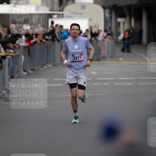 12.06.2026 - Holstenköstenlauf Michael Strokosch http://msf.ph/oto/9749102 12.06.2026 19:38:46 Laufen 3271 meine-sportfotos.de