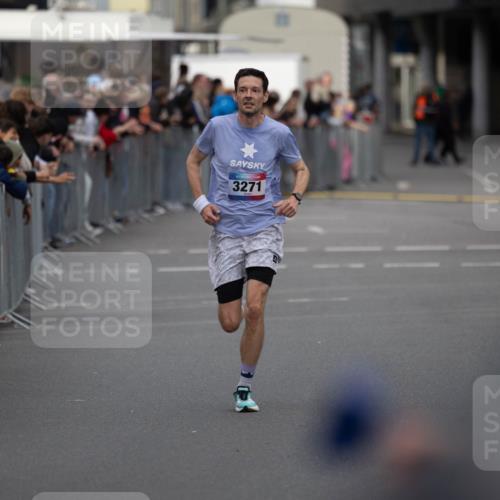 12.06.2026 - Holstenköstenlauf Michael Strokosch http://msf.ph/oto/9749103 12.06.2026 19:38:46 Laufen 3271 meine-sportfotos.de