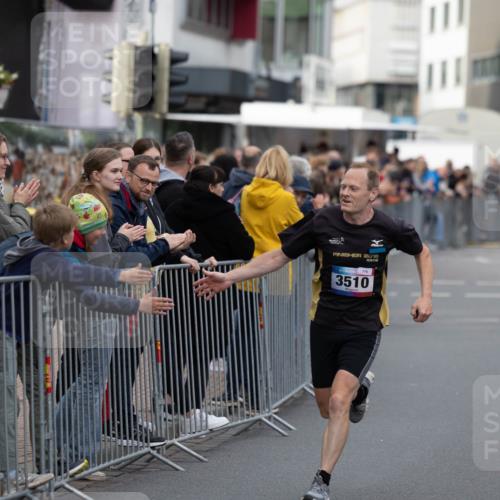 12.06.2026 - Holstenköstenlauf Michael Strokosch http://msf.ph/oto/9749105 12.06.2026 19:39:10 Laufen 2015, 3510 meine-sportfotos.de