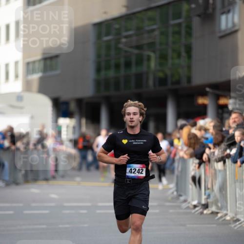 12.06.2026 - Holstenköstenlauf Michael Strokosch http://msf.ph/oto/9749114 12.06.2026 19:39:22 Laufen 4242 meine-sportfotos.de