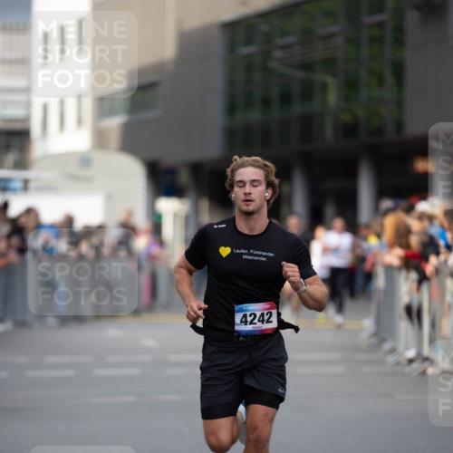 12.06.2026 - Holstenköstenlauf Michael Strokosch http://msf.ph/oto/9749117 12.06.2026 19:39:23 Laufen 4242 meine-sportfotos.de
