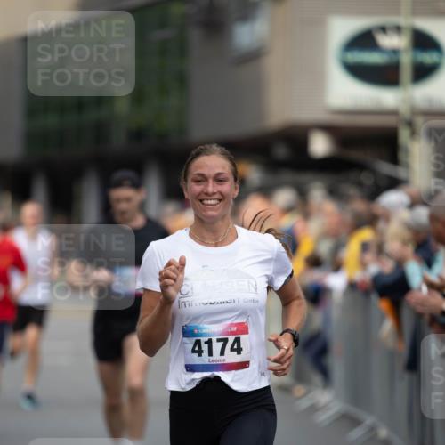 12.06.2026 - Holstenköstenlauf Michael Strokosch http://msf.ph/oto/9749125 12.06.2026 19:39:32 Laufen 36, 4174 meine-sportfotos.de