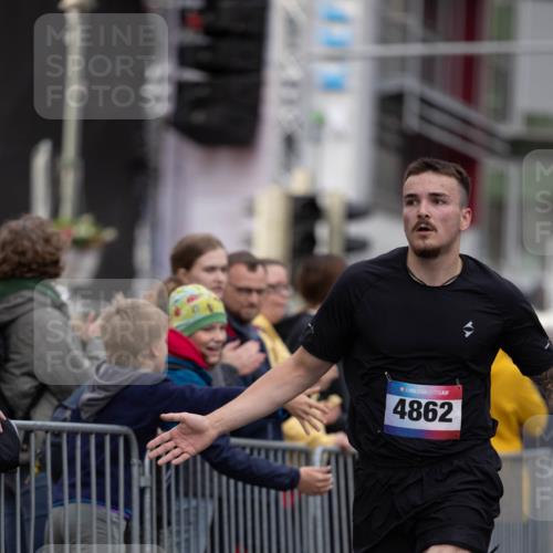 12.06.2026 - Holstenköstenlauf Michael Strokosch http://msf.ph/oto/9749155 12.06.2026 19:40:24 Laufen 36, 4862 meine-sportfotos.de