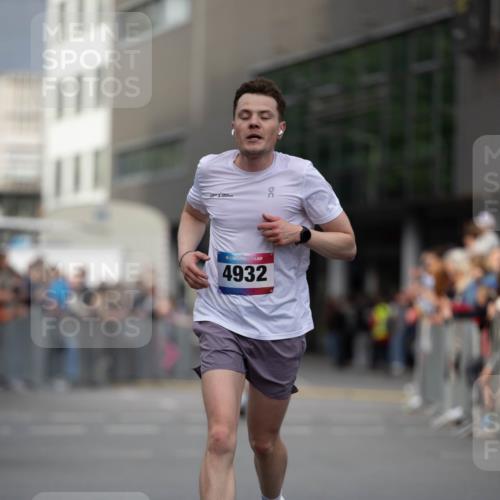 12.06.2026 - Holstenköstenlauf Michael Strokosch http://msf.ph/oto/9749172 12.06.2026 19:40:43 Laufen 4932 meine-sportfotos.de