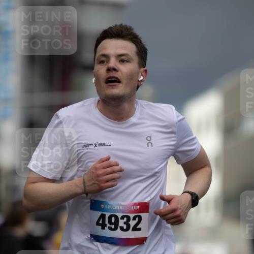 12.06.2026 - Holstenköstenlauf Michael Strokosch http://msf.ph/oto/9749177 12.06.2026 19:40:45 Laufen 36, 4932 meine-sportfotos.de