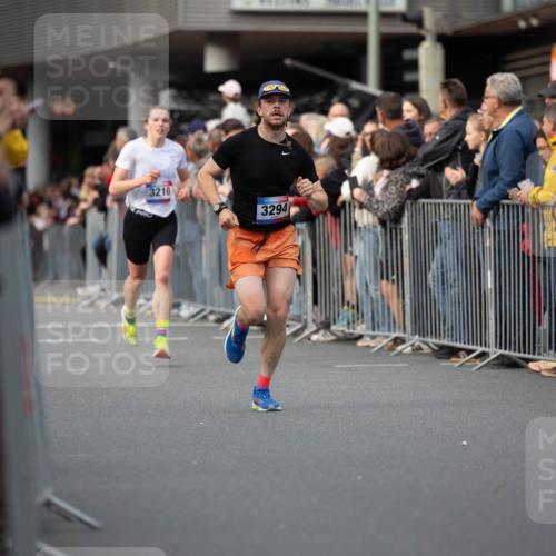 12.06.2026 - Holstenköstenlauf Michael Strokosch http://msf.ph/oto/9749178 12.06.2026 19:41:06 Laufen 3210, 3294 meine-sportfotos.de