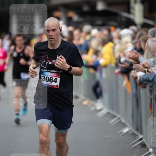 12.06.2026 - Holstenköstenlauf Michael Strokosch http://msf.ph/oto/9749207 12.06.2026 19:42:08 Laufen 3, 3064 meine-sportfotos.de