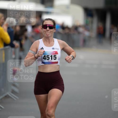 12.06.2026 - Holstenköstenlauf Michael Strokosch http://msf.ph/oto/9749220 12.06.2026 19:42:32 Laufen 36, 4515 meine-sportfotos.de
