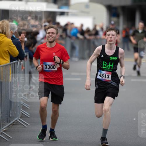 12.06.2026 - Holstenköstenlauf Michael Strokosch http://msf.ph/oto/9749231 12.06.2026 19:43:04 Laufen 3380, 4513 meine-sportfotos.de