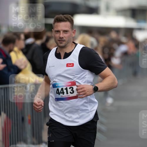 12.06.2026 - Holstenköstenlauf Michael Strokosch http://msf.ph/oto/9749255 12.06.2026 19:44:05 Laufen 36, 4413 meine-sportfotos.de