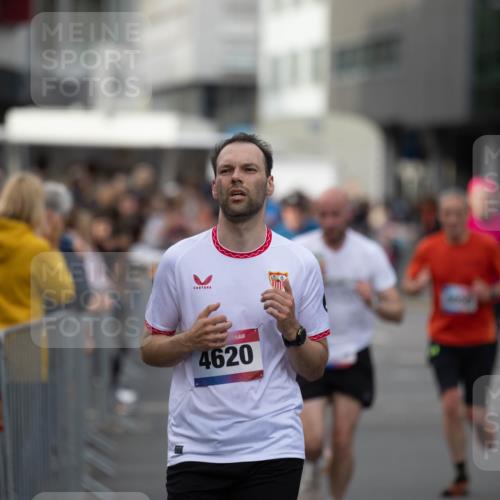 12.06.2026 - Holstenköstenlauf Michael Strokosch http://msf.ph/oto/9749264 12.06.2026 19:44:13 Laufen 4620 meine-sportfotos.de