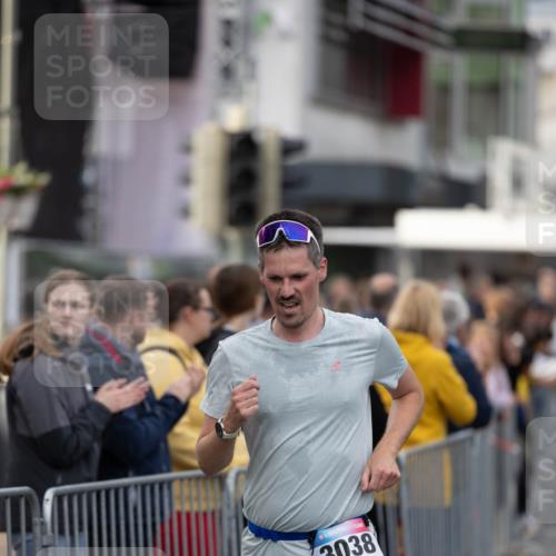 12.06.2026 - Holstenköstenlauf Michael Strokosch http://msf.ph/oto/9749283 12.06.2026 19:44:29 Laufen 6, 3038 meine-sportfotos.de