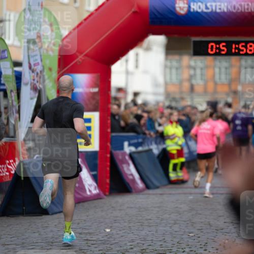 12.06.2026 - Holstenköstenlauf Michael Strokosch http://msf.ph/oto/9749296 12.06.2026 19:52:01 Laufen 0, 5, 1, 58 meine-sportfotos.de