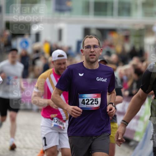 12.06.2026 - Holstenköstenlauf Michael Strokosch http://msf.ph/oto/9749339 12.06.2026 19:53:36 Laufen 184, 1206, 620, 36, 4225, 4868 meine-sportfotos.de
