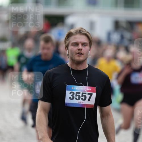 12.06.2026 - Holstenköstenlauf Michael Strokosch http://msf.ph/oto/9749342 12.06.2026 19:53:40 Laufen 36, 3557 meine-sportfotos.de