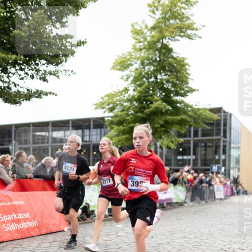12.06.2026 - Holstenköstenlauf Michael Strokosch http://msf.ph/oto/9749360 12.06.2026 17:56:16 Laufen 4231, 4277, 399 meine-sportfotos.de