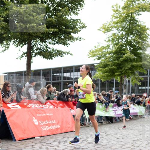 12.06.2026 - Holstenköstenlauf Michael Strokosch http://msf.ph/oto/9749377 12.06.2026 17:56:39 Laufen 4899, 073 meine-sportfotos.de