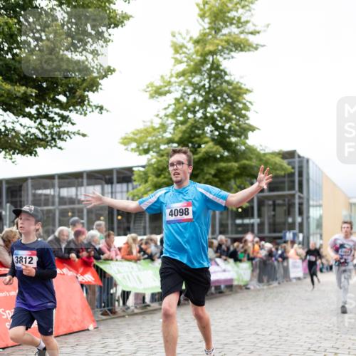 12.06.2026 - Holstenköstenlauf Michael Strokosch http://msf.ph/oto/9749412 12.06.2026 17:56:49 Laufen 3812, 4098 meine-sportfotos.de