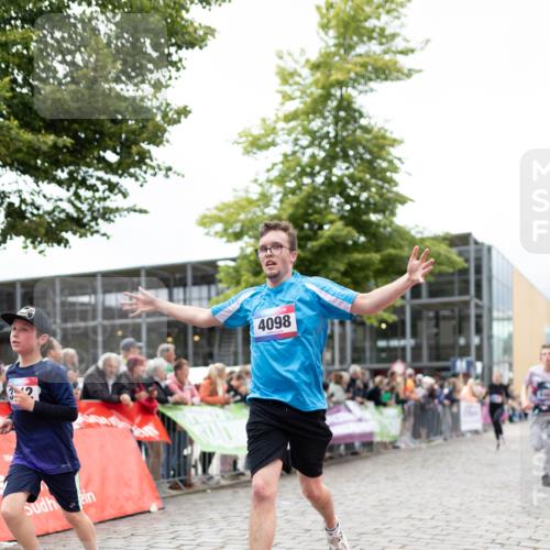 12.06.2026 - Holstenköstenlauf Michael Strokosch http://msf.ph/oto/9749413 12.06.2026 17:56:50 Laufen 4098 meine-sportfotos.de