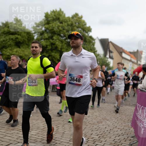 12.06.2026 - Holstenköstenlauf Michael Strokosch http://msf.ph/oto/9749489 12.06.2026 19:02:13 Laufen 375, 3583, 472, 3648 meine-sportfotos.de