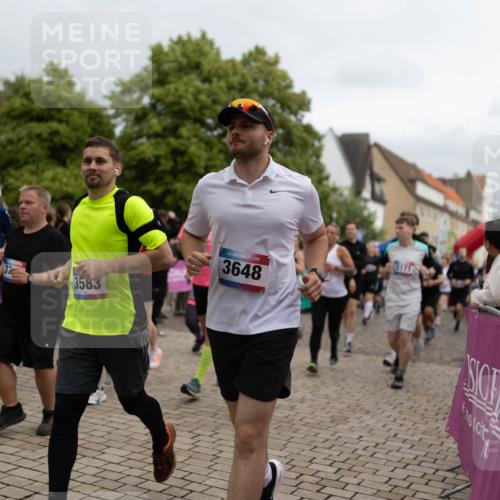 12.06.2026 - Holstenköstenlauf Michael Strokosch http://msf.ph/oto/9749490 12.06.2026 19:02:13 Laufen 25, 20, 472, 3583, 3648 meine-sportfotos.de