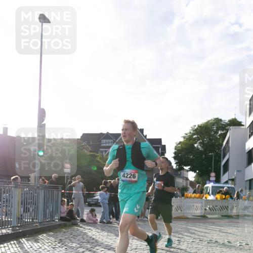 12.06.2026 - Holstenköstenlauf Michael Strokosch http://msf.ph/oto/9749574 12.06.2026 19:50:28 Laufen 4226 meine-sportfotos.de