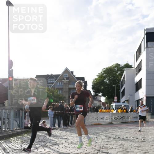 12.06.2026 - Holstenköstenlauf Michael Strokosch http://msf.ph/oto/9749588 12.06.2026 19:50:38 Laufen 4599, 4720 meine-sportfotos.de