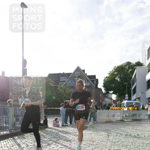 12.06.2026 - Holstenköstenlauf Michael Strokosch http://msf.ph/oto/9749591 12.06.2026 19:50:38 Laufen 4599, 4720 meine-sportfotos.de