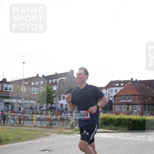 12.06.2026 - Holstenköstenlauf Michael Strokosch http://msf.ph/oto/9749626 12.06.2026 19:51:14 Laufen 3429 meine-sportfotos.de