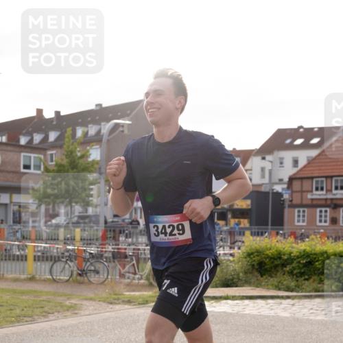 12.06.2026 - Holstenköstenlauf Michael Strokosch http://msf.ph/oto/9749627 12.06.2026 19:51:14 Laufen 3429 meine-sportfotos.de