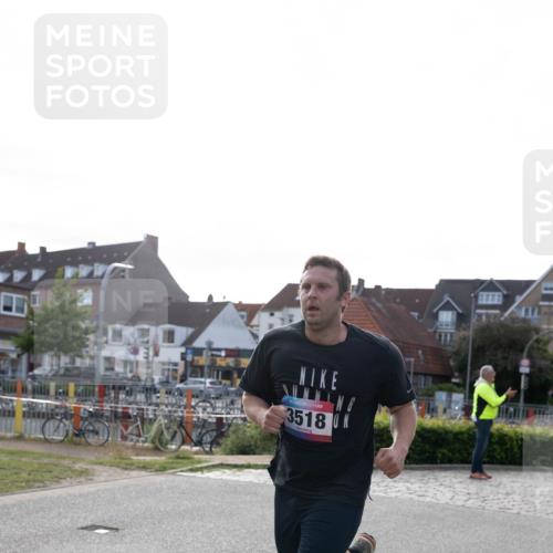 12.06.2026 - Holstenköstenlauf Michael Strokosch http://msf.ph/oto/9749639 12.06.2026 19:51:17 Laufen 3518 meine-sportfotos.de
