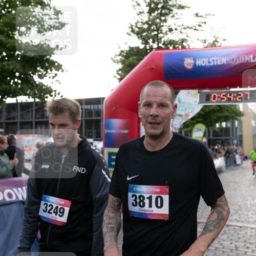 12.06.2026 - Holstenköstenlauf Michael Strokosch http://msf.ph/oto/9749679 12.06.2026 19:54:43 Laufen 36, 3810, 3249, 3714, 0, 54, 27 meine-sportfotos.de