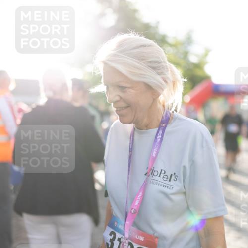 12.06.2026 - Holstenköstenlauf Michael Strokosch http://msf.ph/oto/9749899 12.06.2026 19:58:54 Laufen 36, 36, 36, 31 meine-sportfotos.de