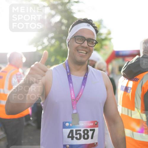 12.06.2026 - Holstenköstenlauf Michael Strokosch http://msf.ph/oto/9749983 12.06.2026 20:00:12 Laufen 36, 4587 meine-sportfotos.de