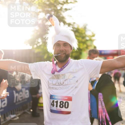 12.06.2026 - Holstenköstenlauf Michael Strokosch http://msf.ph/oto/9749988 12.06.2026 20:00:22 Laufen 36, 4180 meine-sportfotos.de