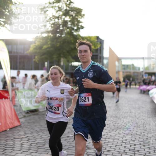12.06.2026 - Holstenköstenlauf Michael Strokosch http://msf.ph/oto/9750071 12.06.2026 20:04:18 Laufen 24, 3620, 3621 meine-sportfotos.de