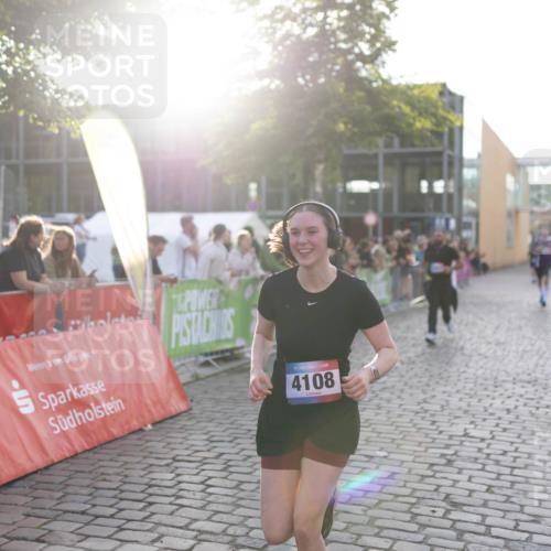 12.06.2026 - Holstenköstenlauf Michael Strokosch http://msf.ph/oto/9750079 12.06.2026 20:04:21 Laufen 4108 meine-sportfotos.de