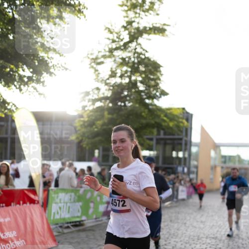 12.06.2026 - Holstenköstenlauf Michael Strokosch http://msf.ph/oto/9750094 12.06.2026 20:04:35 Laufen 4572 meine-sportfotos.de