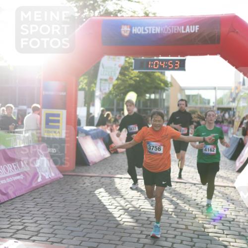 12.06.2026 - Holstenköstenlauf Michael Strokosch http://msf.ph/oto/9750118 12.06.2026 20:05:10 Laufen 3837, 1, 04, 53, 3756, 4162 meine-sportfotos.de